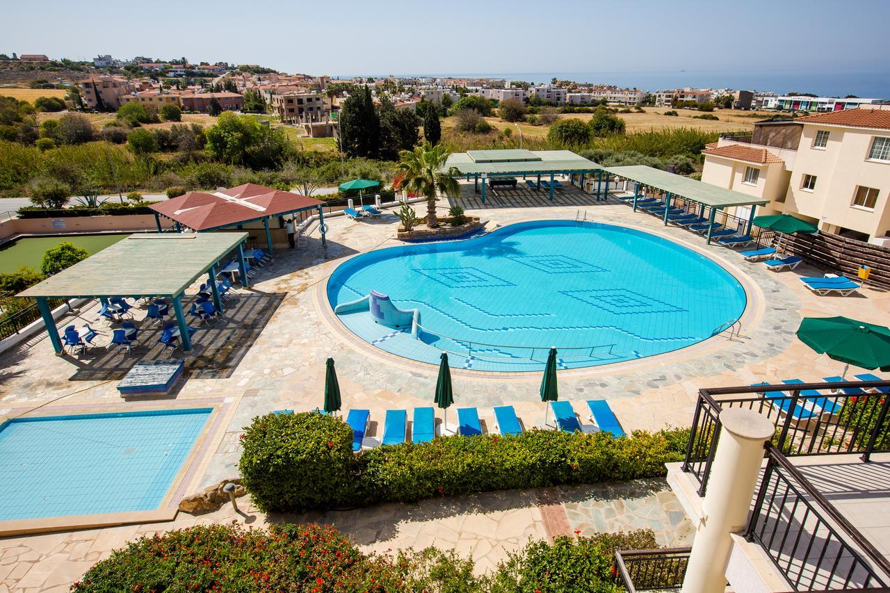 Paradise Kings Club Lejlighedshotel Paphos Eksteriør billede